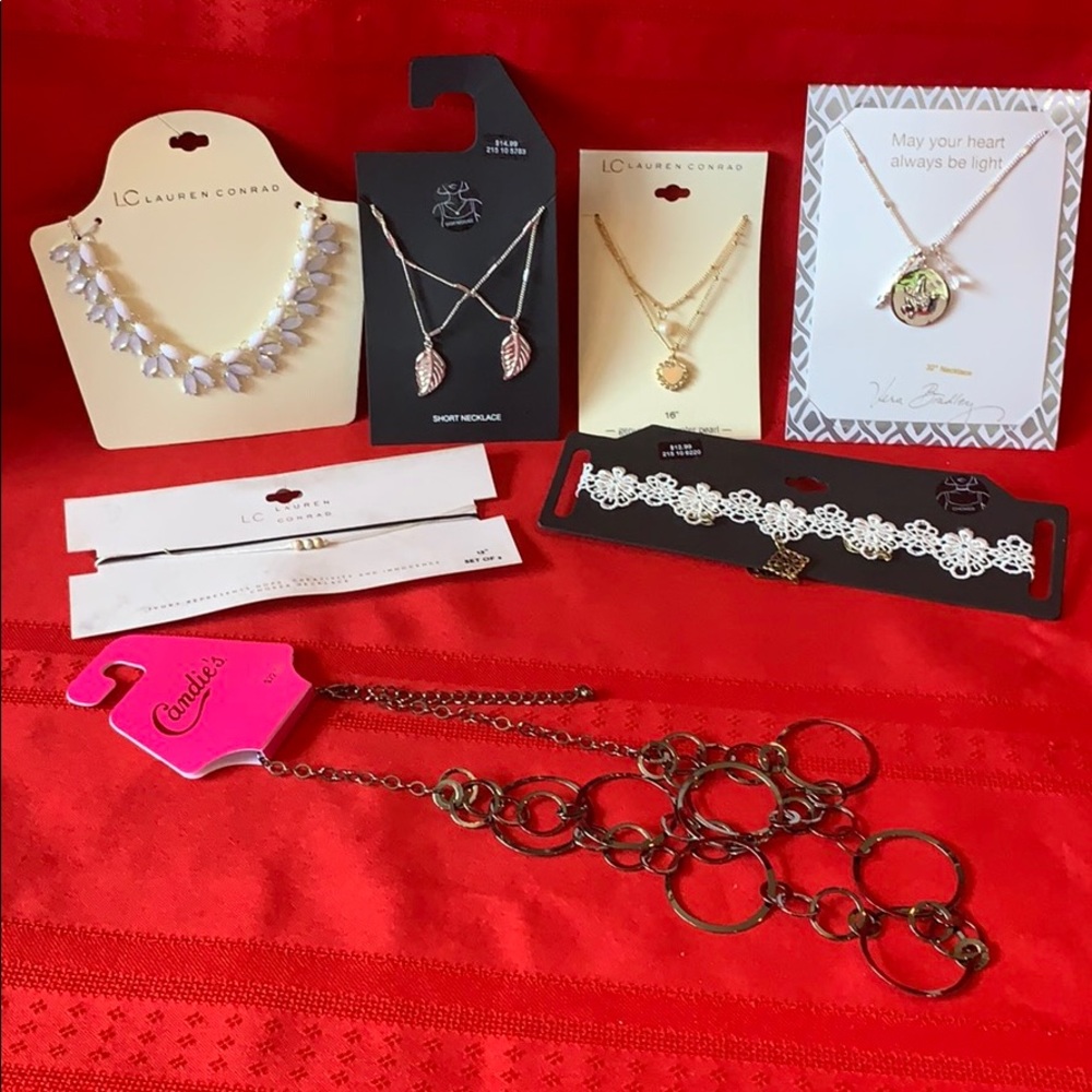 Necklaces & Chokers ♥️ Set of 7 ♥️ Retail $140 - Picture 1 of 1